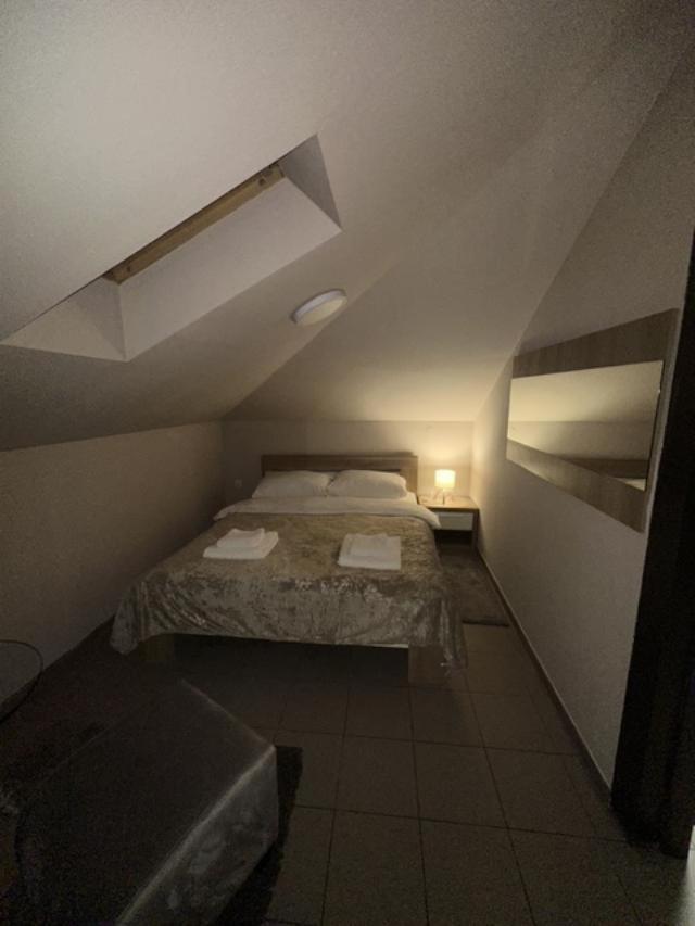 Jp Motel Mali Pariz Bor Kültér fotó