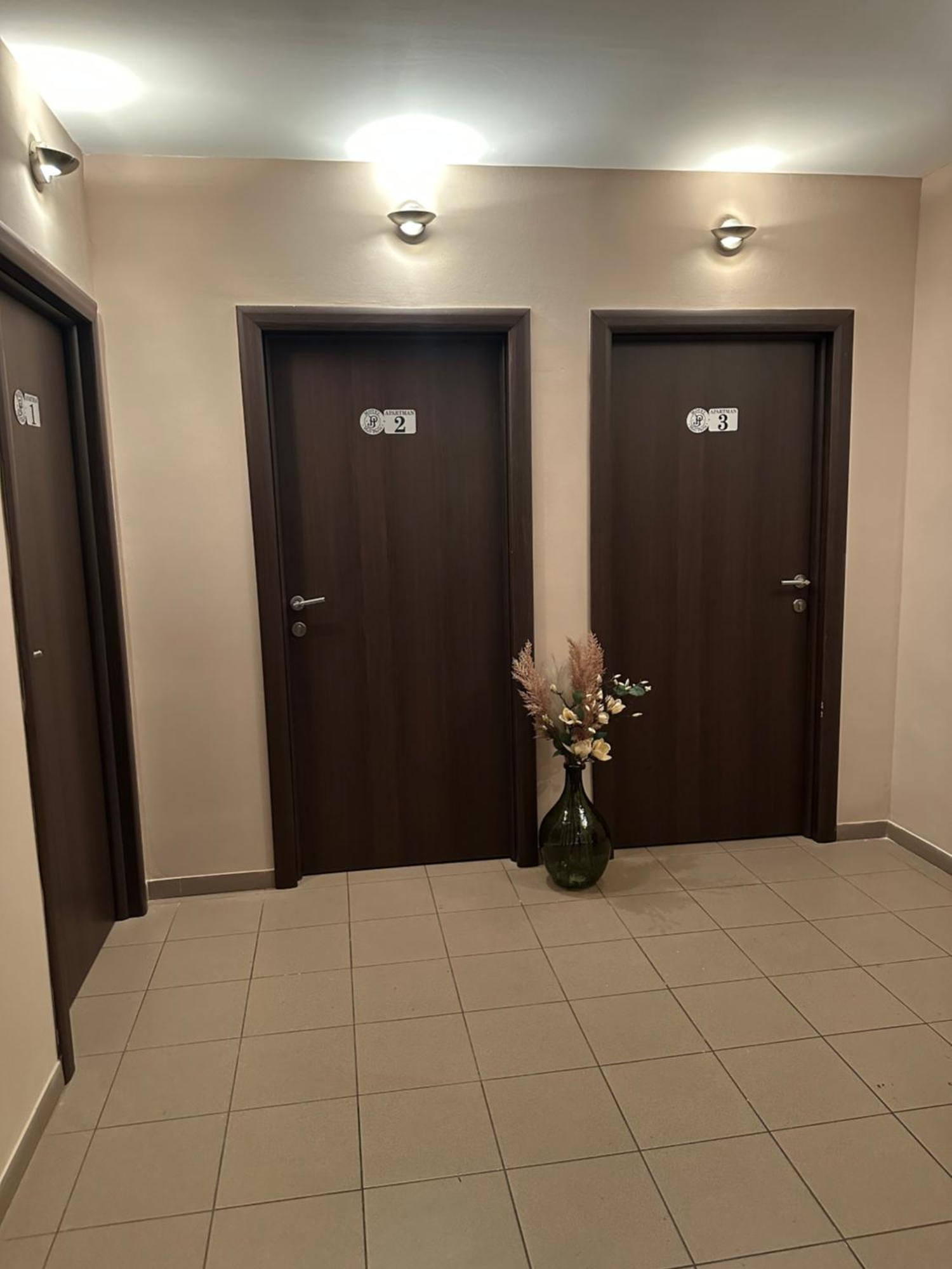 Jp Motel Mali Pariz Bor Kültér fotó